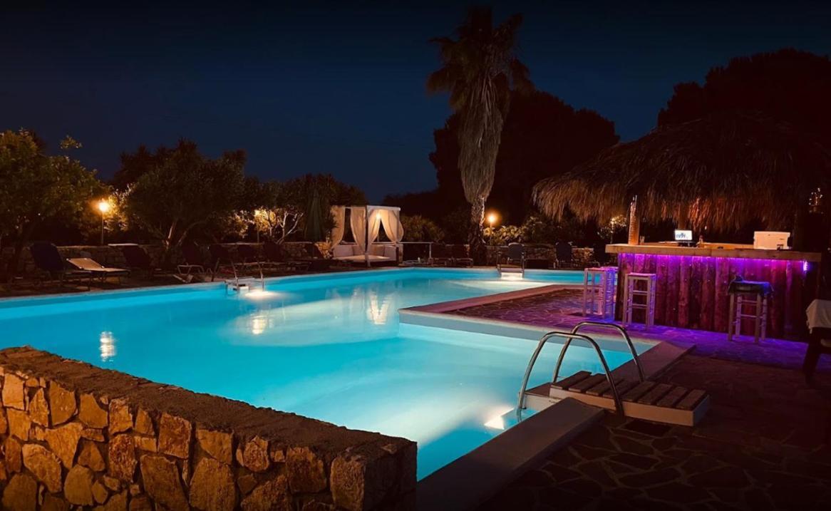 Manolas Royal Club Hotel - Aqua Poolside Bliss מראה חיצוני תמונה