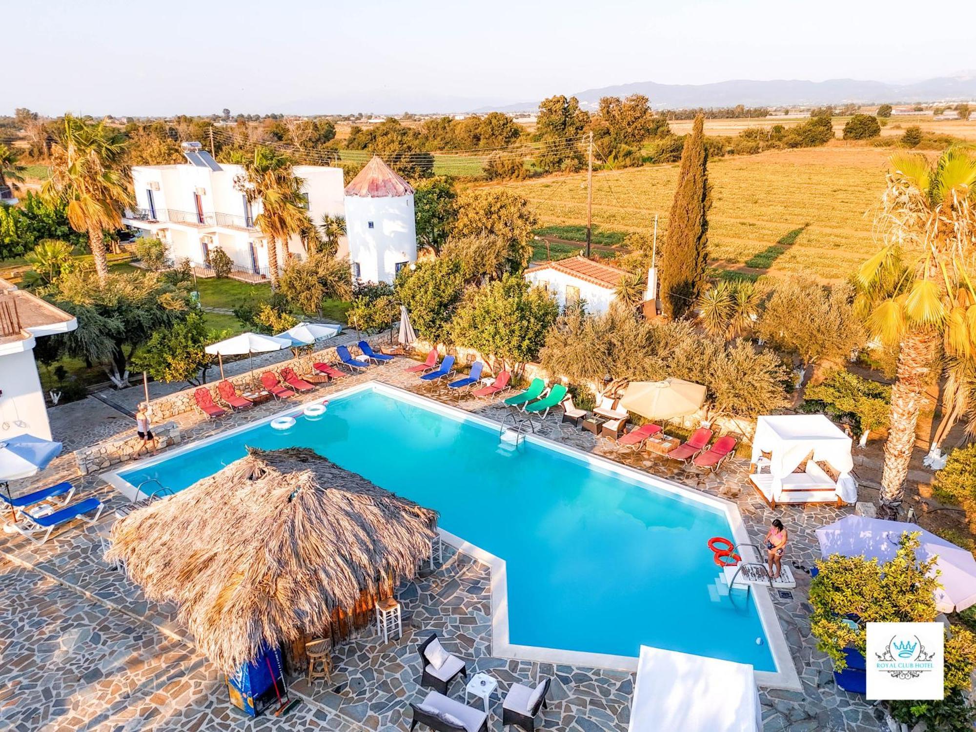 Manolas Royal Club Hotel - Aqua Poolside Bliss מראה חיצוני תמונה
