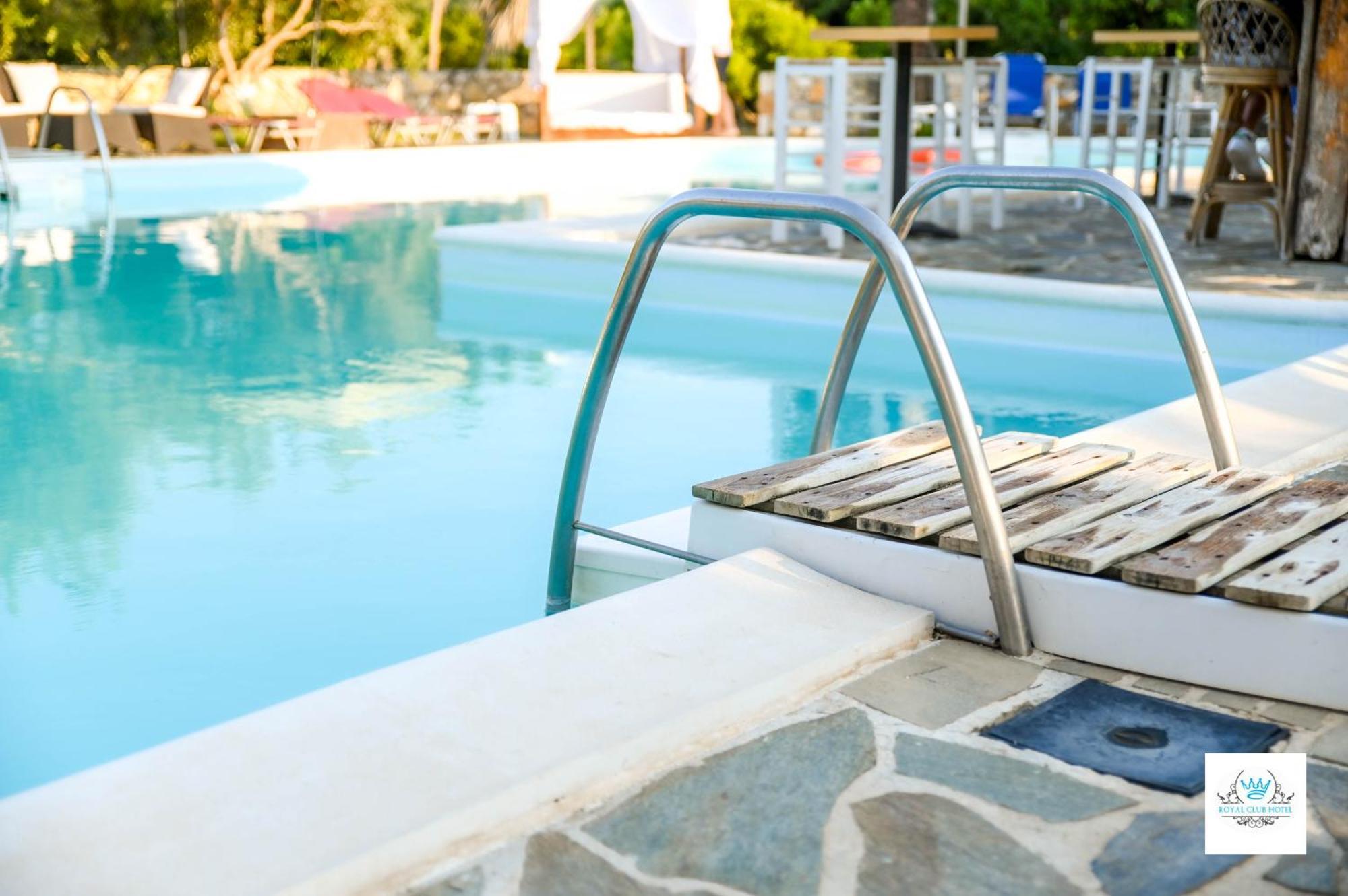 Manolas Royal Club Hotel - Aqua Poolside Bliss מראה חיצוני תמונה